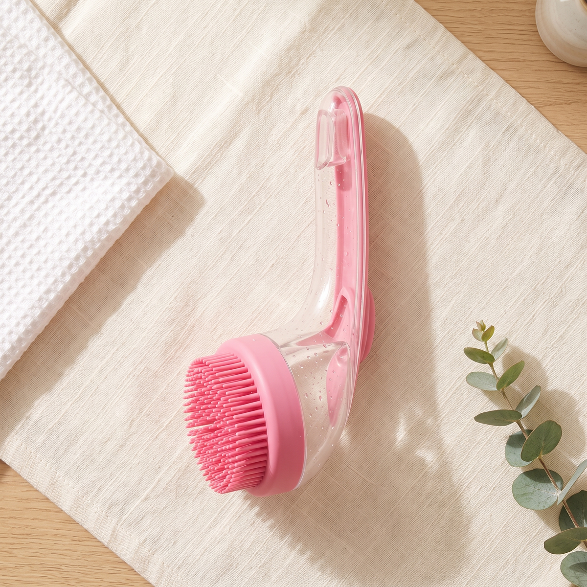 OneHand Bath dog shampoo brush in pink